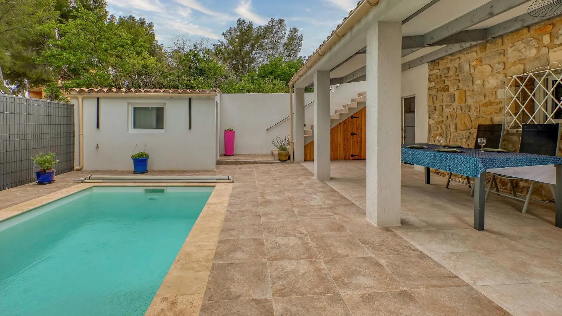 Location Avec Piscine & Parking Prive A Bandol Villa France
