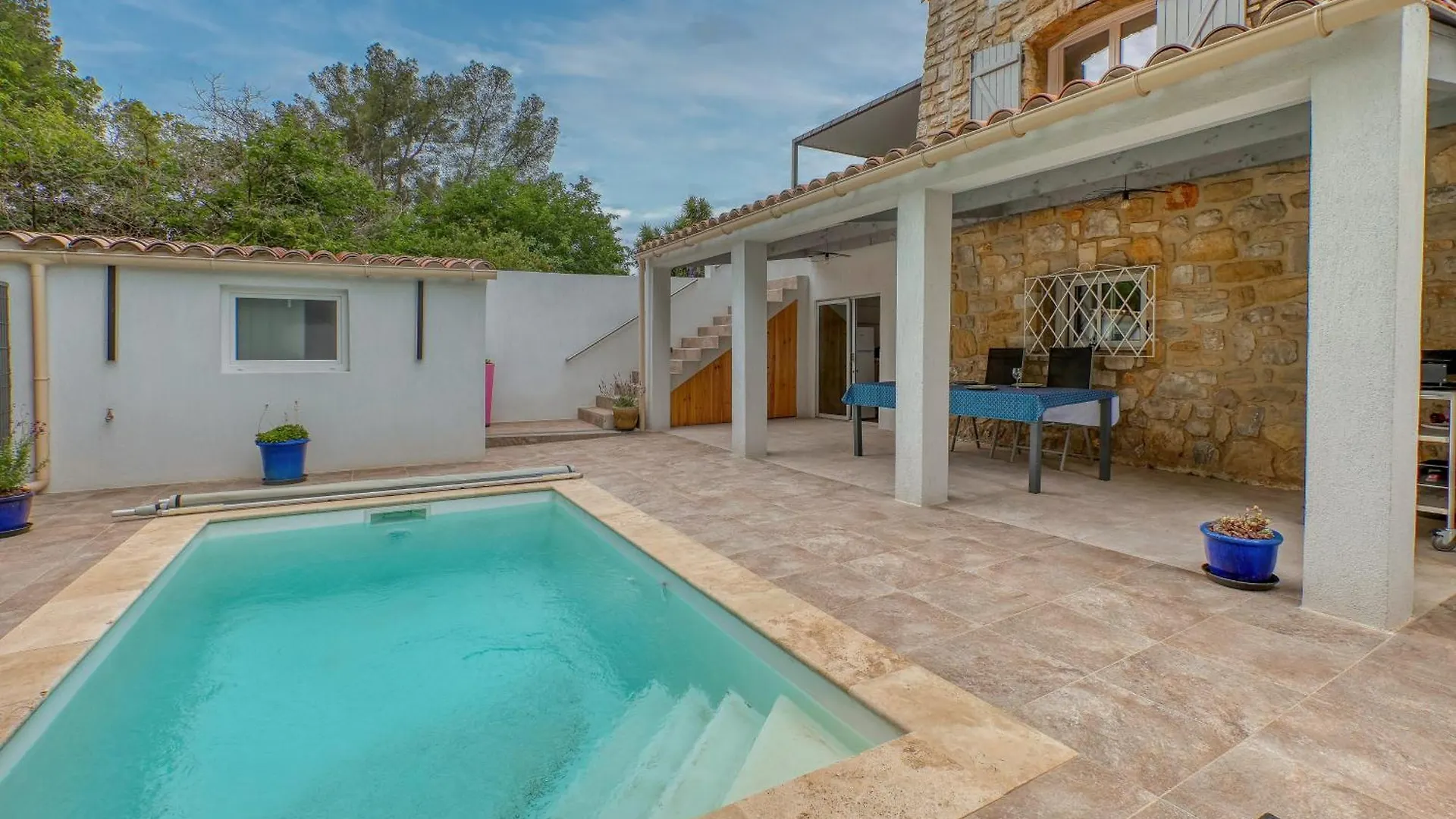 Location Avec Piscine & Parking Prive A Bandol Villa